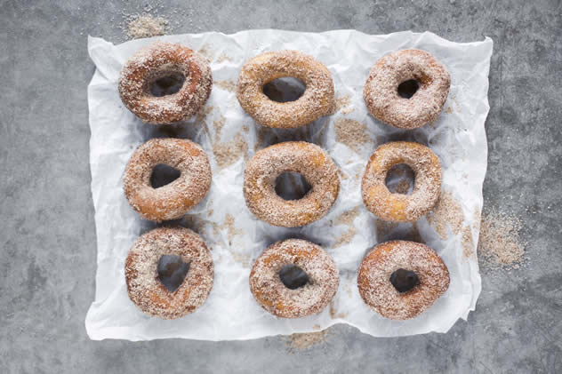 Sugar-dusted doughnuts coated in a blend of nutmeg, cinnamon and other Christmassy spices.