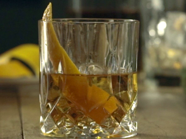 Watch: How to make the Godfather cocktail with Disaronno liqueur - Eat Out