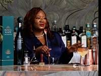 LUCINDA MIXOLOGIST