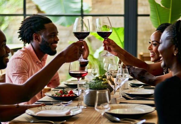 PEOPLE DRINKING RED WINE